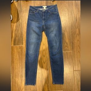 size 6 H&M jeans